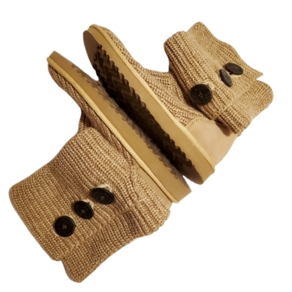 UGG Classic Cardy Knit Boots 5819 Brown Caramel Tan color Sz 9 - Picture 8 of 12